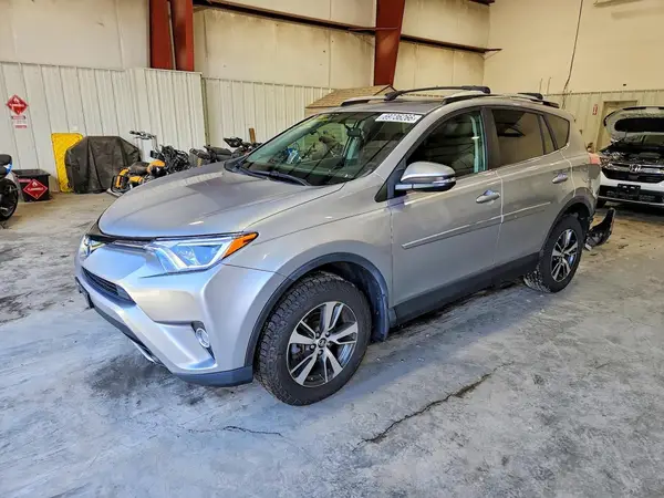 2T3RFREV6GW491646 — 2016 Toyota RAV4, Задняя часть (Rear End), фото до ремонта