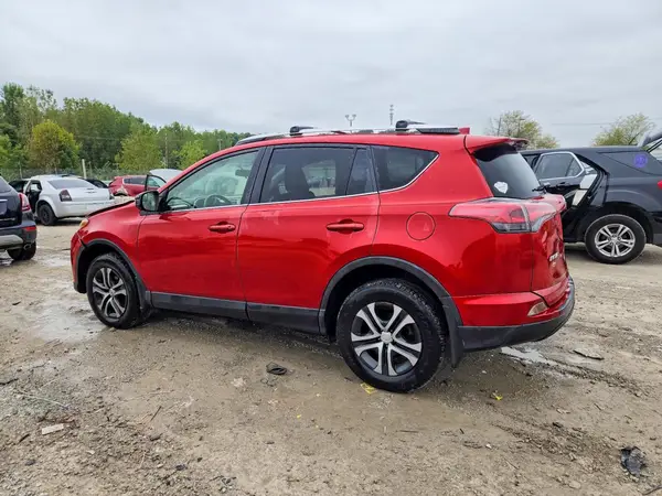JTMBFREV1GJ096855 — 2016 Toyota RAV4, фото 2 с аукциона Copart, Передняя часть