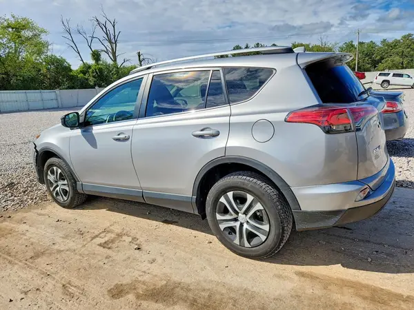 2T3ZFREV0GW285447 — 2016 Toyota RAV4, фото 2 с аукциона Copart 28.09.2026, Передняя часть