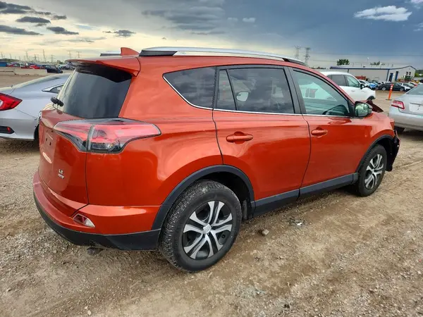 2T3BFREV7GW448998 — 2016 Toyota RAV4, фото 3 с аукциона Copart, Передняя часть