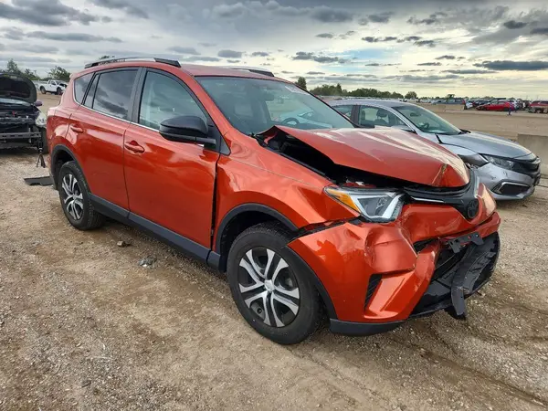 2T3BFREV7GW448998 — 2016 Toyota RAV4, фото 4 с аукциона Copart, Передняя часть