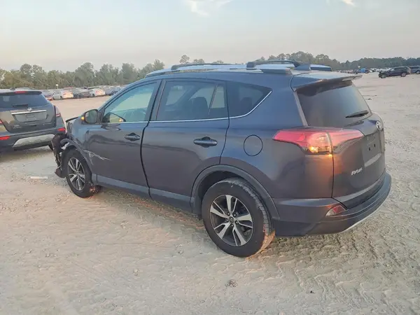 2T3WFREVXGW256105 — 2016 Toyota RAV4, фото 2 с аукциона Copart 29.09.2026, Передняя часть
