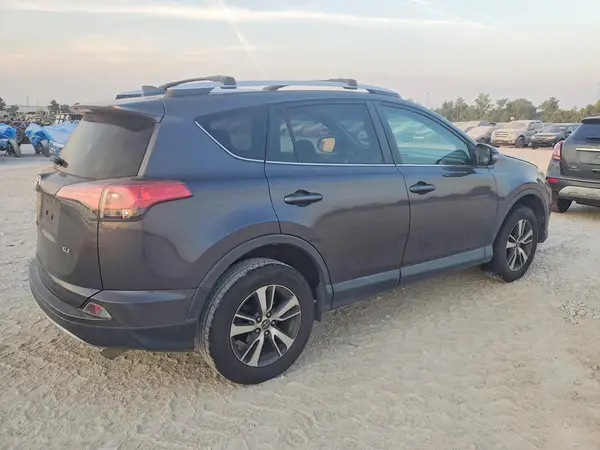 2T3WFREVXGW256105 — 2016 Toyota RAV4, фото 3 с аукциона Copart 29.09.2026, Передняя часть