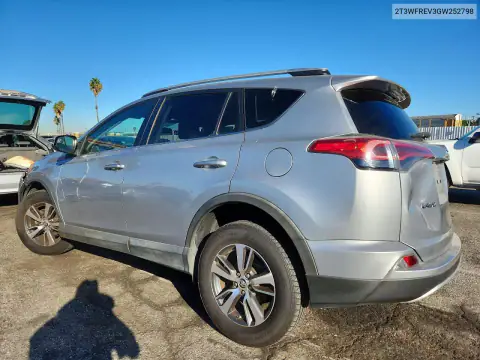 2T3WFREV3GW252798 — 2016 Toyota RAV4, фото 2 с аукциона Copart 16.10.2026, Передняя часть