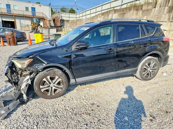 2T3BFREV1HW632366 — 2017 Toyota RAV4, Мелкие вмятины и царапины (Minor Dent/Scratches), фото до ремонта