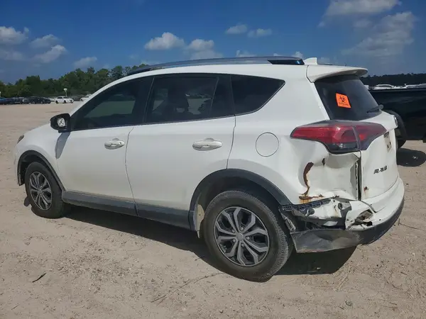 JTMZFREV1HJ704647 — 2017 Toyota RAV4, фото 2 с аукциона Copart, Задняя часть
