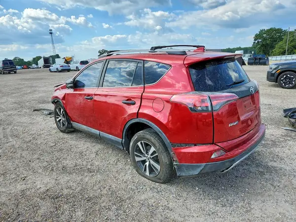 2T3WFREV5HW330578 — 2017 Toyota RAV4, фото 2 с аукциона Copart, Передняя часть