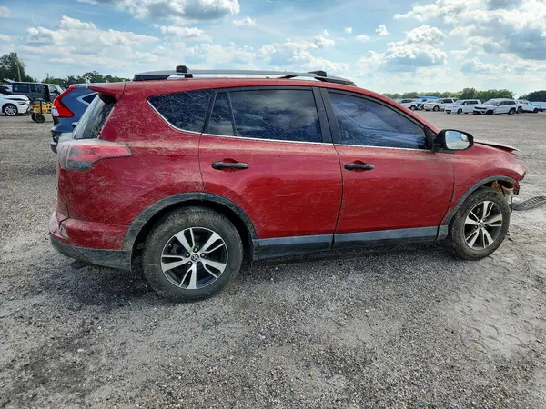 2T3WFREV5HW330578 — 2017 Toyota RAV4, фото 3 с аукциона Copart, Передняя часть