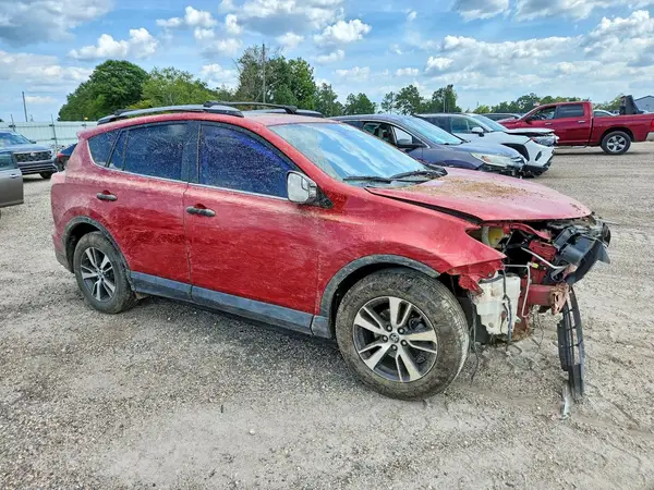 2T3WFREV5HW330578 — 2017 Toyota RAV4, фото 4 с аукциона Copart, Передняя часть
