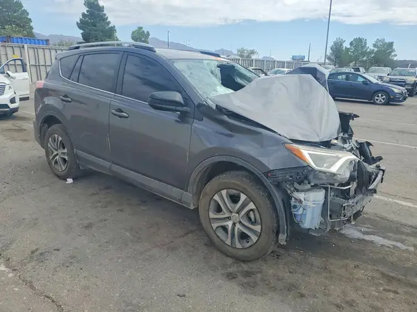 JTMZFREV9HJ145817 — 2017 Toyota RAV4, фото 4 с аукциона Copart, Передняя часть