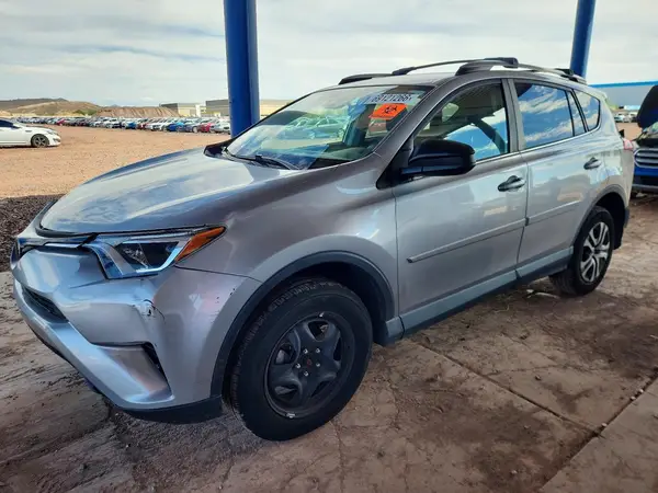 2T3ZFREV4HW345358 — 2017 Toyota RAV4, Задняя часть (Rear End), фото до ремонта