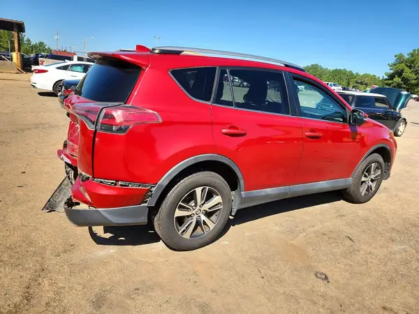 2T3WFREV4HW327736 — 2017 Toyota RAV4, фото 3 с аукциона Copart, Задняя часть