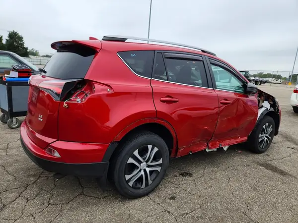 2T3BFREV6HW563402 — 2017 Toyota RAV4, фото 3 с аукциона Copart 07.10.2026, Боковая часть
