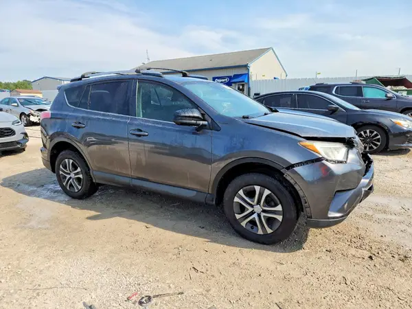 JTMZFREV6HJ105923 — 2017 Toyota RAV4, фото 4 с аукциона Copart 08.10.2026, Передняя часть