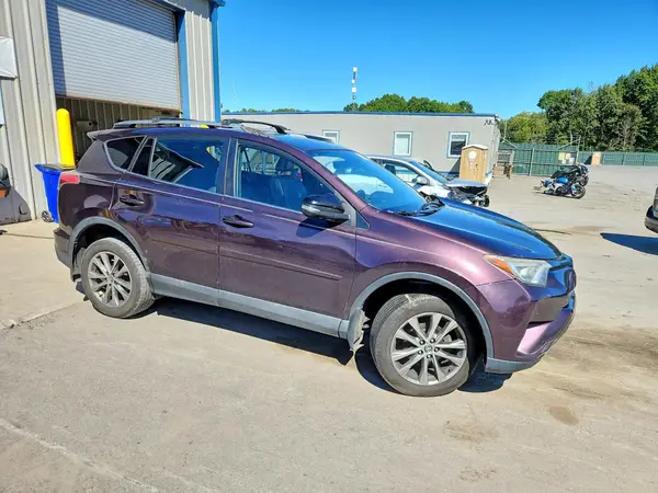 2T3JFREV8HW675694 — 2017 Toyota RAV4, фото 4 с аукциона Copart, Передняя часть