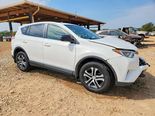 JTMZFREV4HJ720342 — 2017 Toyota RAV4, фото 4 с аукциона Copart, Передняя часть
