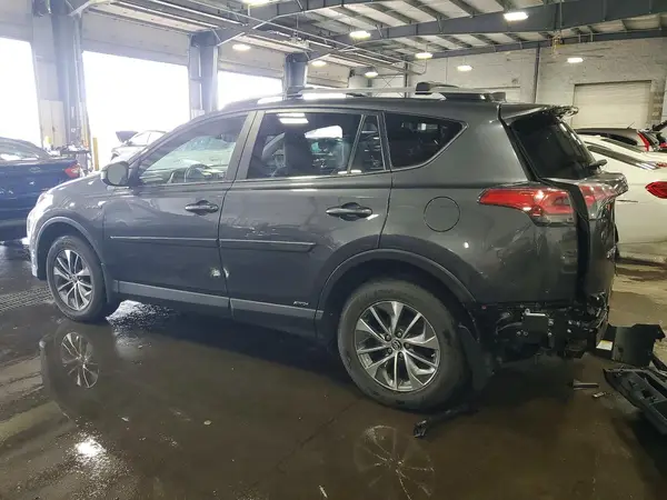 JTMRJREV3HD122515 — 2017 Toyota RAV4, фото 2 с аукциона Copart, Задняя часть
