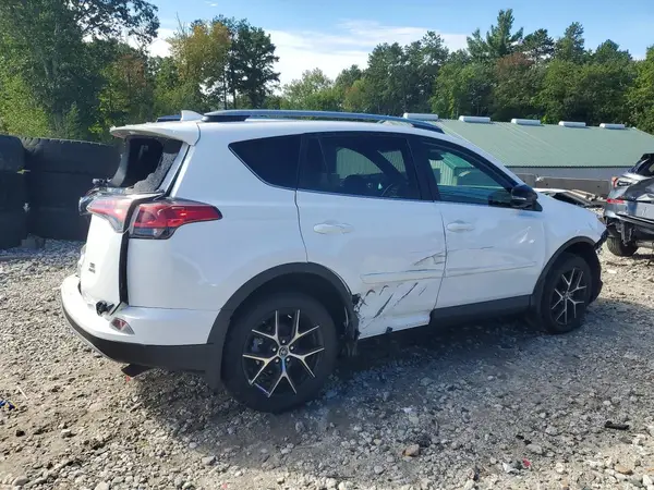 2T3JFREV4HW672629 — 2017 Toyota RAV4, фото 3 с аукциона Copart 30.09.2026, Передняя часть
