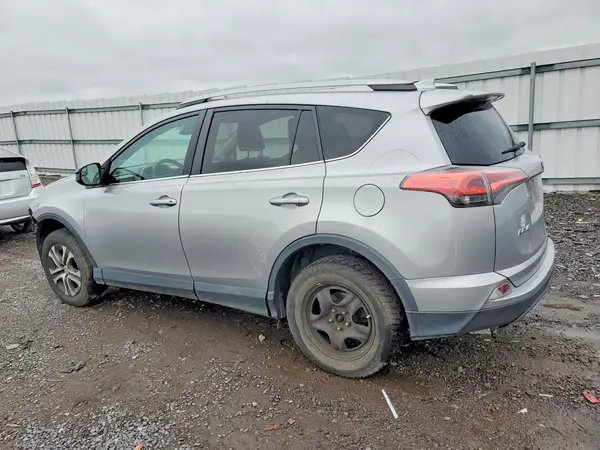 2T3BFREV1HW591723 — 2017 Toyota RAV4, фото 2 с аукциона Copart 30.09.2026, Передняя часть