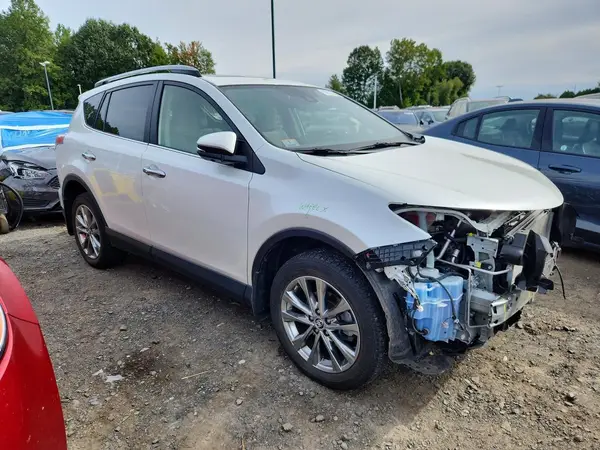 JTMDFREVXHJ706486 — 2017 Toyota RAV4, фото 4 с аукциона Copart 08.10.2026, Передняя часть