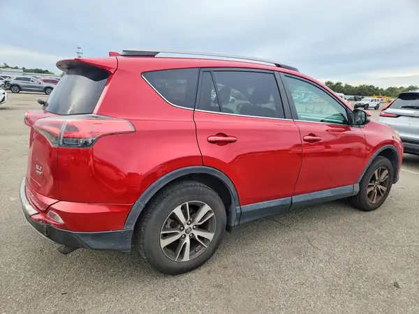 2T3RFREV4HW571724 — 2017 Toyota RAV4, фото 3 с аукциона Copart 30.09.2026, Боковая часть