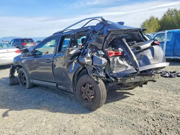 JTMBFREV0HJ170817 — 2017 Toyota RAV4, фото 2 с аукциона Copart, Повреждения со всех сторон