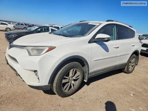 JTMRFREVXHJ129142 — 2017 Toyota RAV4, Подтопление, фото до ремонта
