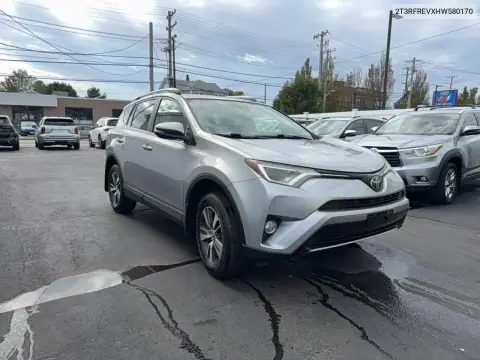 2T3RFREVXHW580170 — 2017 Toyota RAV4, Естественный износ, фото до ремонта
