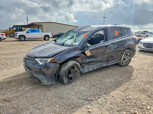 JTMZFREV8JJ178099 — 2018 Toyota RAV4, Повреждения со всех сторон (All Over), фото до ремонта