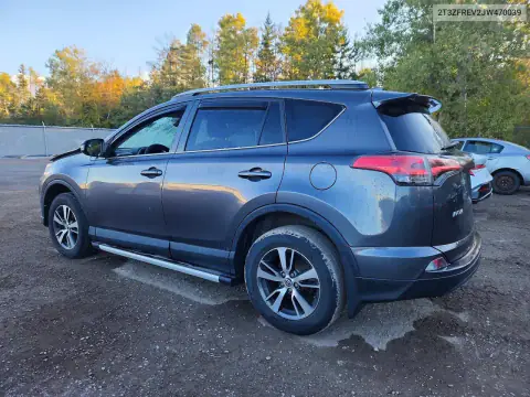 2T3ZFREV2JW470039 — 2018 Toyota RAV4, фото 2 с аукциона Copart, Передняя часть