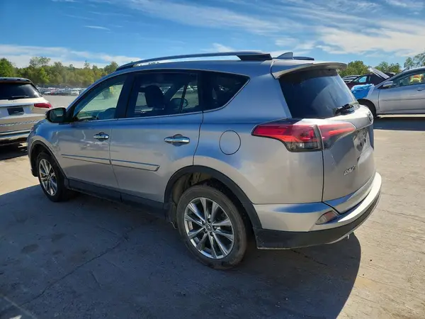 JTMDFREV9JD229926 — 2018 Toyota RAV4, фото 2 с аукциона Copart 30.09.2026, Задняя часть