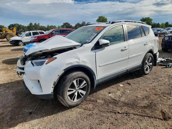 JTMRFREV9JJ198801 — 2018 Toyota RAV4, Передняя часть (Front End), фото до ремонта