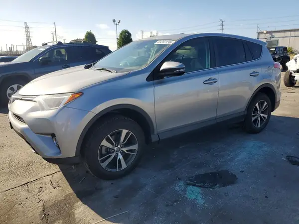 2T3WFREV3JW513614 — 2018 Toyota RAV4, Боковая часть (Side), фото до ремонта
