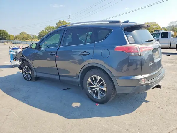 JTMRJREV2JD191699 — 2018 Toyota RAV4, фото 2 с аукциона Copart 05.10.2026, Передняя часть