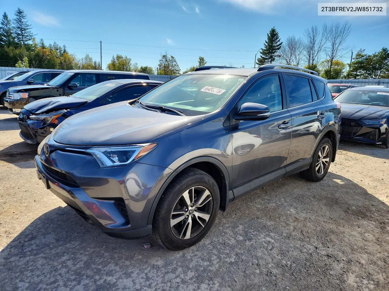 2T3BFREV2JW851732 Toyota RAV4 2018 — повреждение Град, фото до ремонта