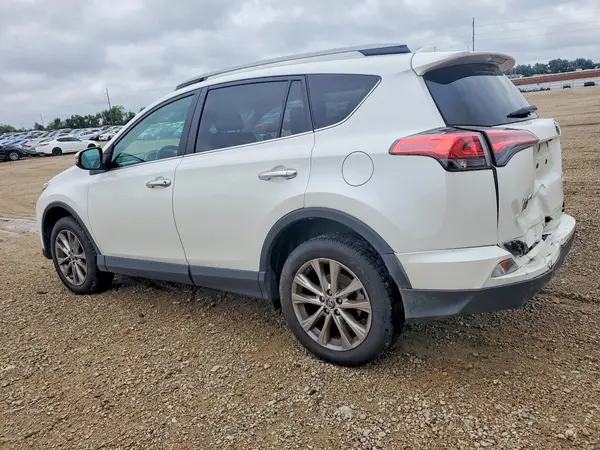 2T3DFREV9JW763835 — 2018 Toyota RAV4, фото 2 с аукциона Copart, Задняя часть
