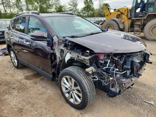 2T3DFREV3JW842952 — 2018 Toyota RAV4, фото 4 с аукциона Copart, Передняя часть