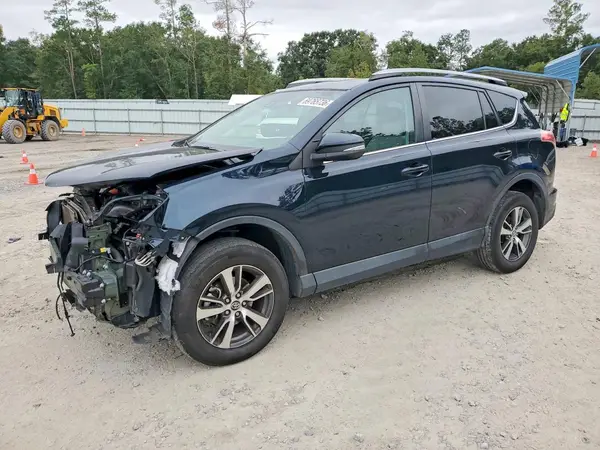 2T3WFREV6JW417041 — 2018 Toyota RAV4, Передняя часть (Front End), фото до ремонта