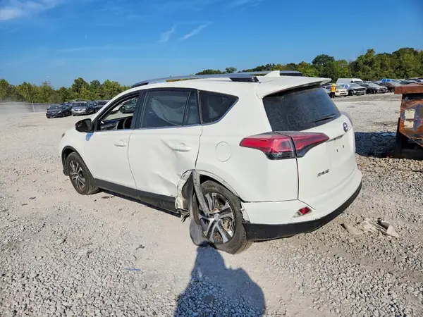 JTMBFREVXJJ187596 — 2018 Toyota RAV4, фото 2 с аукциона Copart, Боковая часть