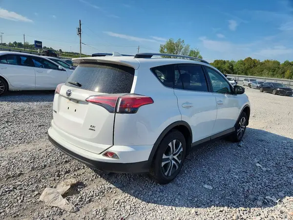 JTMBFREVXJJ187596 — 2018 Toyota RAV4, фото 3 с аукциона Copart, Боковая часть