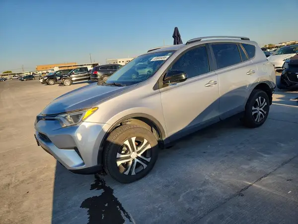 JTMZFREV1JJ176145 — 2018 Toyota RAV4, Задняя часть (Rear End), фото до ремонта