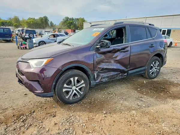 2T3BFREV0JW770910 — 2018 Toyota RAV4, Боковая часть (Side), фото до ремонта