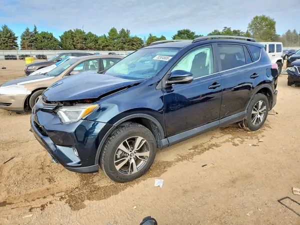 2T3WFREV9JW484538 — 2018 Toyota RAV4, Передняя часть (Front End), фото до ремонта