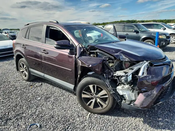 2T3WFREV6JW458270 — 2018 Toyota RAV4, фото 4 с аукциона Copart, Передняя часть