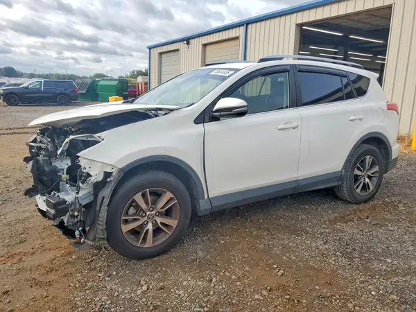 JTMRFREV9JJ199236 — 2018 Toyota RAV4, Передняя часть (Front End), фото до ремонта