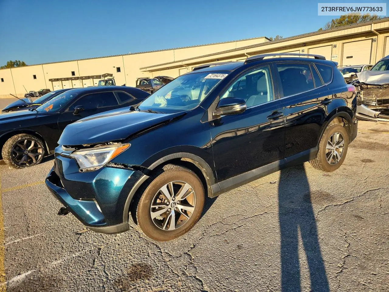 2018 Toyota Rav4 Xle VIN 2T3RFREV6JW773633 фото 1