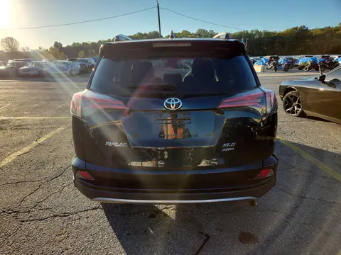 2018 Toyota Rav4 Xle VIN 2T3RFREV6JW773633 фото 6