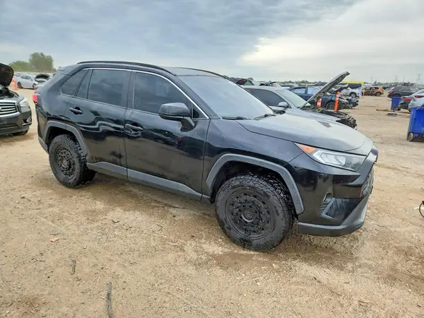2T3P1RFV0KC058886 — 2019 Toyota RAV4, фото 4 с аукциона Copart 29.09.2026, Мелкие вмятины и царапины