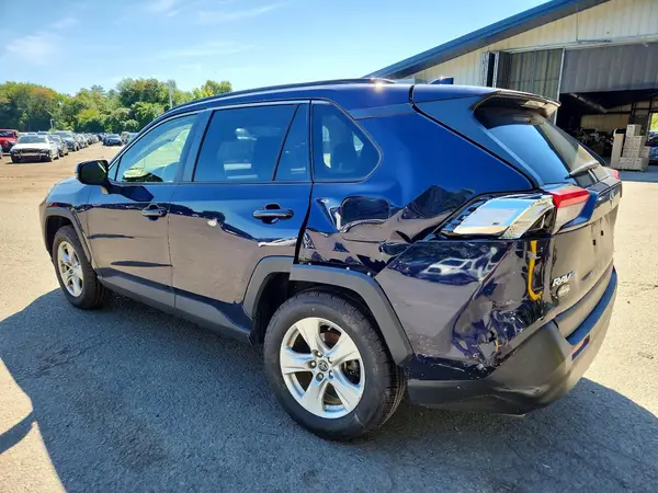 JTMP1RFV2KD013119 — 2019 Toyota RAV4, фото 2 с аукциона Copart 01.10.2026, Задняя часть