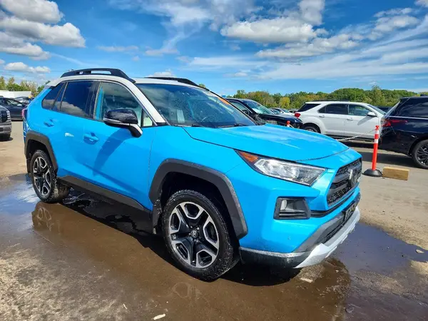 2T3J1RFV6KW041739 — 2019 Toyota RAV4, фото 4 с аукциона Copart 13.10.2026, Вандализм